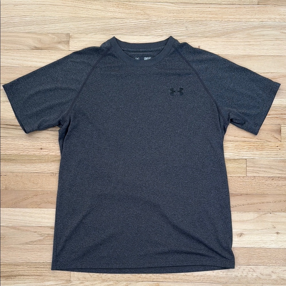 Under Armour Gray Short Sleeve Tee Athletic Comfort